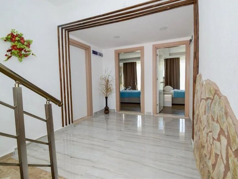 Esmeralda  Otel