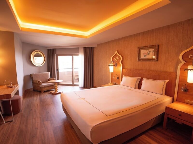 Royal Dragon Hotel